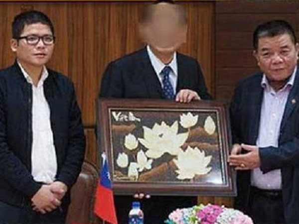Vì sao đã 'bắt tạm giam' con trai ông Trần Bắc Hà, nay lại ra thông báo truy nã quốc tế?