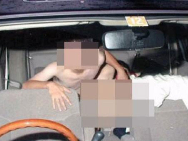 Tài xế taxi công nghệ hiếp dâm nữ hành khách 9X ngay trên xe