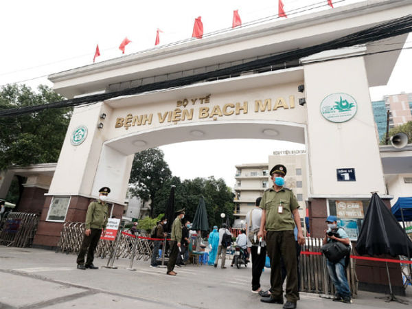 Hà Nội: Lập tức cách ly người từng đến Bệnh viện Bạch Mai từ 10/3 đến nay