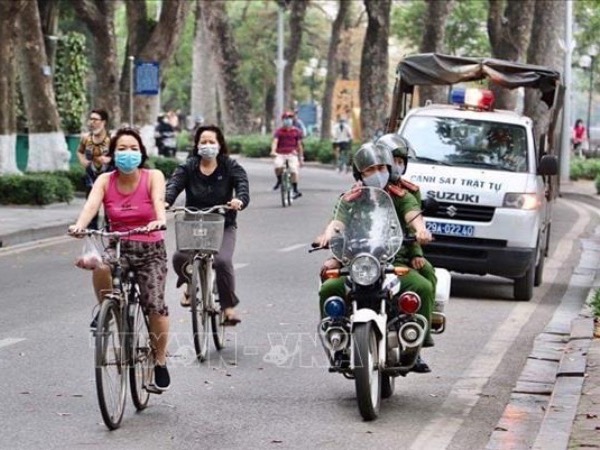 COVID-19: Hà Nội xử phạt thêm hai trường hợp không đeo khẩu trang nơi công cộng