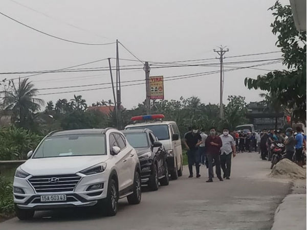 Thực nghiệm hiện trường vụ án thanh niên nghi 'ngáo đá' sát hại nữ sinh lớp 9