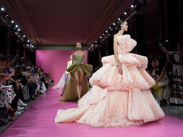 Tuần lễ thời trang nam và Haute Couture Paris bị hủy bỏ vì dịch COVID-19