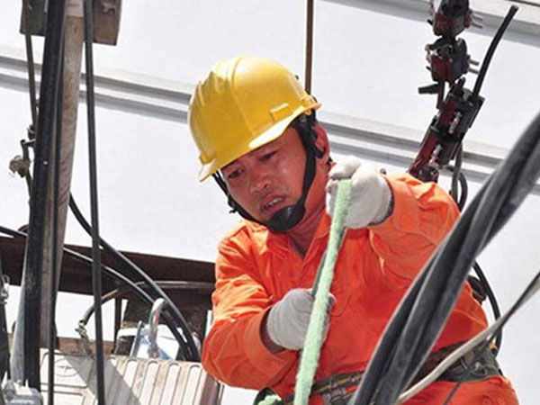 Đề xuất miễn, giảm tiền điện chống dịch Covid-19