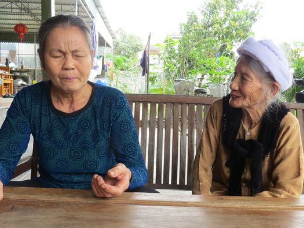 Kỳ lạ ngôi làng ở Quỳnh Lưu, 60 tuổi vẫn bị xếp vào hàng con cháu