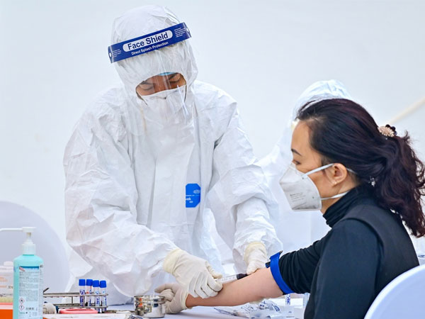 Hà Nội lập chốt xét nghiệm nhanh Covid-19 tại cửa ngõ chính