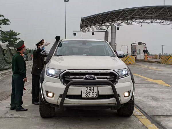 Nhiều xe ngoại tỉnh về Hải Phòng phải quay đầu khi kiểm tra y tế