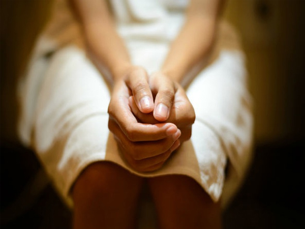 Bỏ qua dấu hiệu bất thường này khi đi đại tiện, cô gái trẻ bị chẩn đoán ung thư ruột khi ở tuổi 28