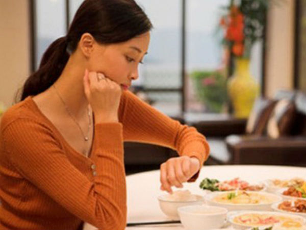 6 bệnh hiểm do hậu quả của việc ăn tối muộn mà ra và đây là nguyên tắc 'vàng' cho bữa tối