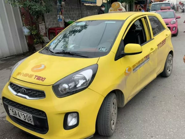 Hải Phòng: Bất chấp lệnh cấm, nhiều xe taxi vẫn hoạt động trong dịch COVID-19