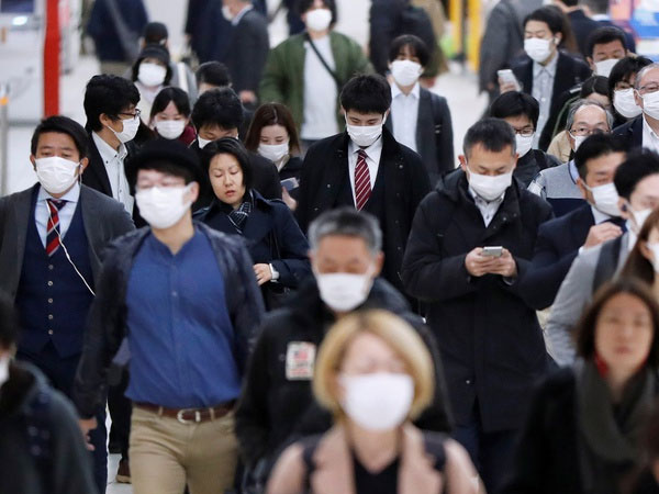 Rộ phong trào 'Chạy trốn khỏi Tokyo' trước giờ giới nghiêm ở Nhật