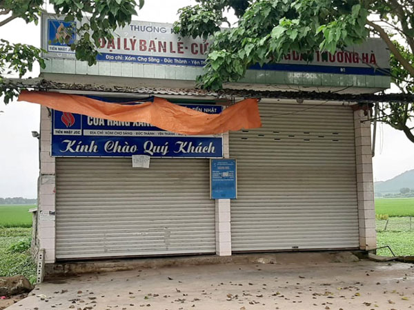 Cửa hàng xăng dầu treo biển 'Tạm nghỉ vì dịch COVID-19' bị phạt 30 triệu đồng