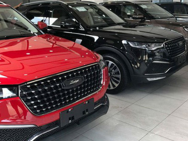 Xe Trung Quốc đua giảm giá, nâng trang bị tại Việt Nam hậu ra mắt Brilliance V7