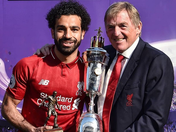 Huyền thoại Liverpool Kenny Dalglish mắc COVID-19