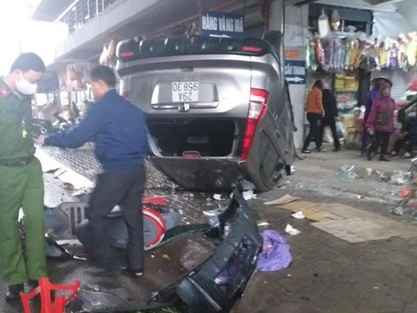 Tai nạn giao thông giảm trong 10 ngày cách ly xã hội, song vẫn có nhiều người tử nạn