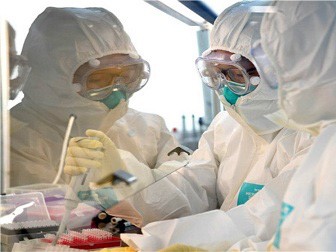 Virus SARS-CoV-2 có thể 'bay' xa 4m trong không khí