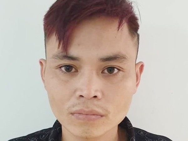 3 cậu cháu thay nhau giao cấu với bé gái bỏ nhà đi bụi