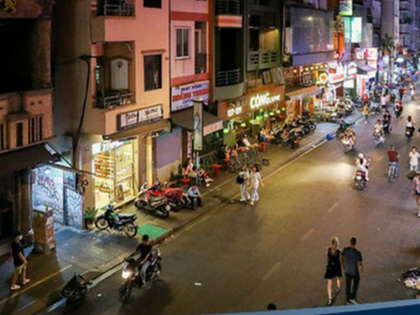 BĐS giữa đại dịch Covid-19, lộ doanh nghiệp yếu kém loay hoay bán dự án, nhà giàu bung tiền gom tài sản giá rẻ