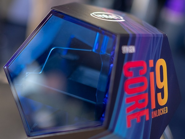 CPU Intel Core i9-10900 10 nhân 20 luồng có giá khoảng 11,5 triệu