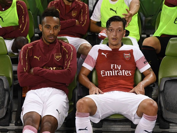 Cầu thủ Arsenal từ chối giảm lương giữa mùa dịch