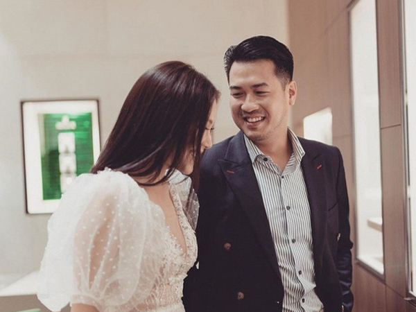 Vừa xác nhận rạn nứt được ít hôm, Linh Rin và thiếu gia Phillip Nguyễn lại bị soi cùng check in với chi tiết trùng hợp