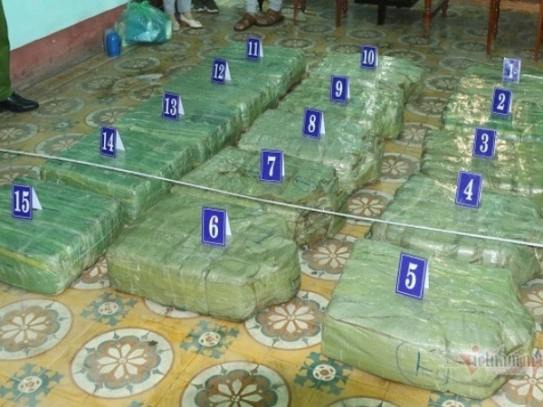 Triệt phá đường dây vận chuyển hơn 300 kg ma tuý đá
