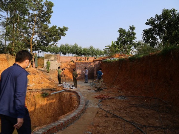 Đào hầm mở sới bạc khi đang cách ly xã hội