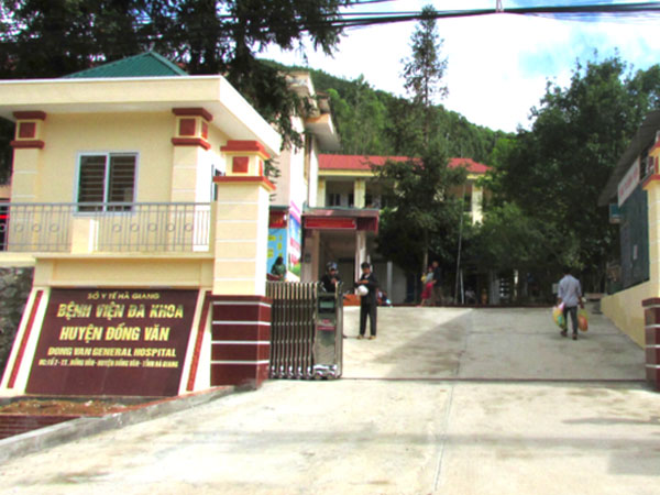 Thiếu nữ mắc Covid-19 ở Hà Giang từng tiếp xúc người làm thuê bên Trung Quốc