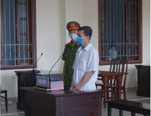 7 năm tù cho kẻ bơm cát làm 3 cháu bé bị vùi chết