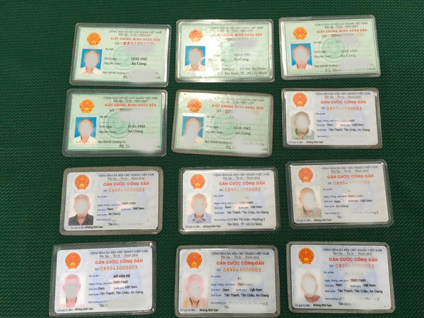 TP. HCM: Phát hiện cụ ông ăn xin có 12 giấy CMND và 54 triệu đồng