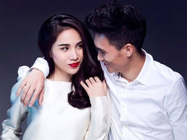 Chết cười với màn 'cà khịa' vợ của Công Vinh khiến Thủy Tiên không nhịn được mà 'bạo hành' ông xã ngay giữa đêm khuya