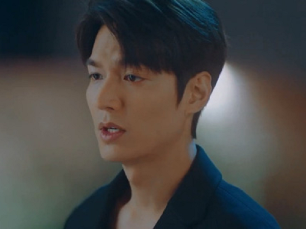 'Quân vương bất diệt' tập 2: Vừa mới ôm ấp giữa phố, Lee Min Ho đã đòi cưới Kim Go Eun làm Hoàng hậu