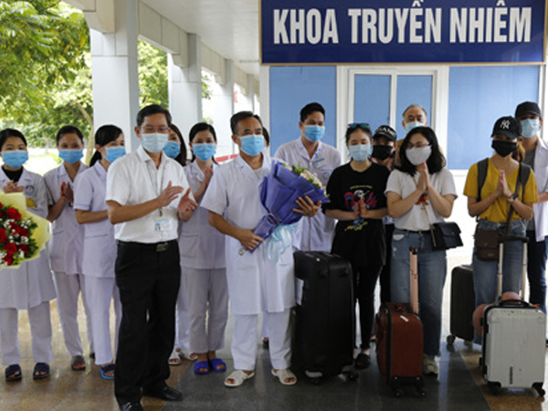 12 bệnh nhân COVID-19 khỏi bệnh trong ngày 20/4