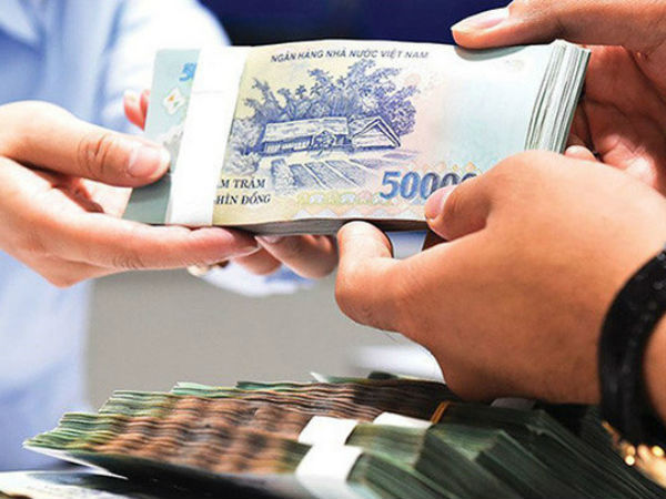 Vạn người mất việc, nỗi lo khoản nợ ngân hàng