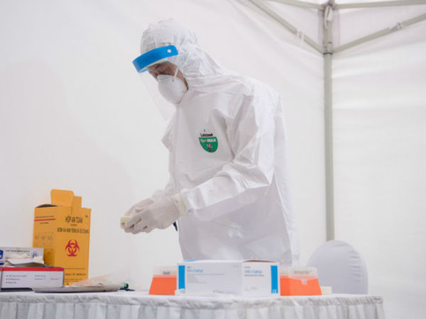 Chuyên gia cảnh báo không tự ý dùng vaccine lao để phòng Covid-19