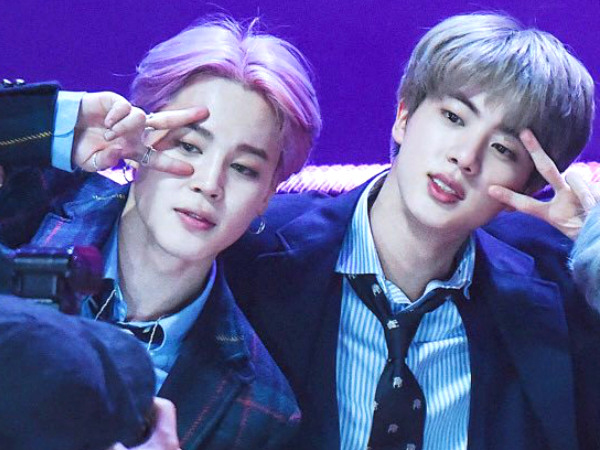 Nguyên nhân thực sự đằng sau việc 2 thành viên của BTS mặc đồ y hệt nhau trong concert vài năm trước bất ngờ được hé lộ khiền fan bật khóc