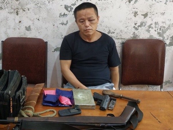 Nổ súng bắt giữ đối tượng buôn ma tuý người Lào