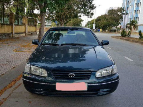 Xe Toyota Camry, Land Cruiser cũ thanh lý giá siêu rẻ chỉ từ 14,5 triệu