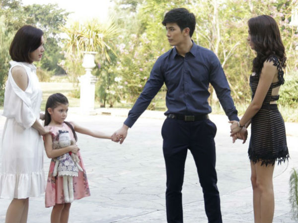 Chồng vội vàng xua đuổi đứa bé đen nhẻm chạy đến ôm chân, vợ nghi ngờ lén điều tra thì tá hỏa khi phát hiện thân thế thực sự của thằng bé