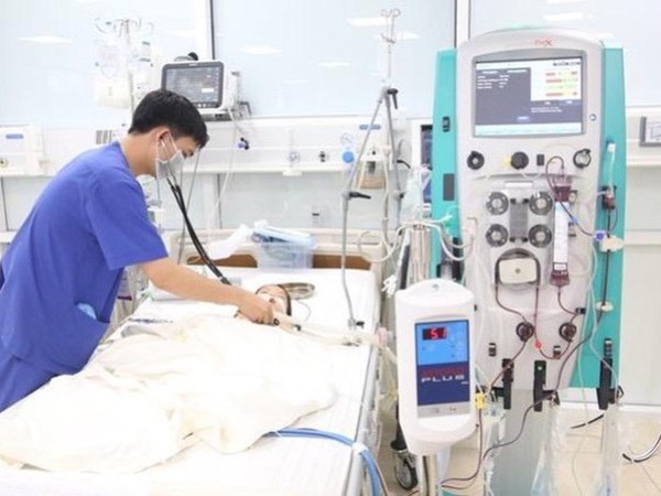 Bé trai 4 tuổi ở Mộc Châu hôn mê sâu vì uống nhầm thuốc cai nghiện hiện thế nào?