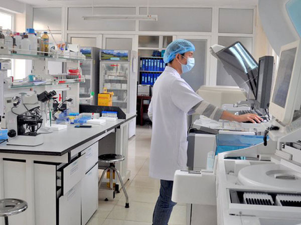 Bí thư Quảng Ninh yêu cầu làm rõ việc mua máy Realtime PCR tự động - xét nghiệm COVID-19