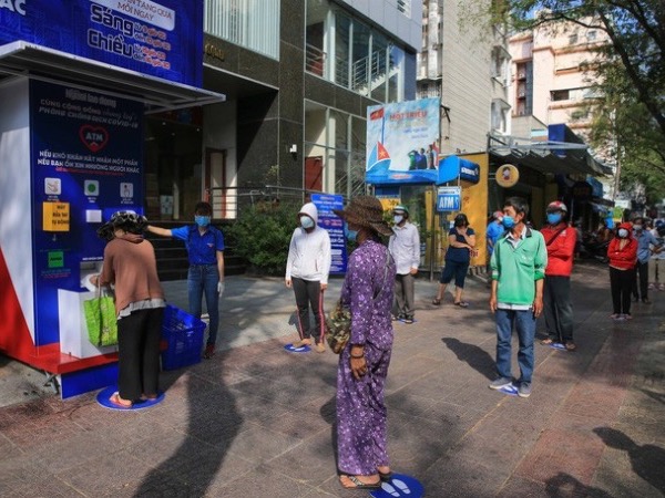 Thủ tướng ký quyết định để triển khai gói hỗ trợ 62.000 tỉ đồng