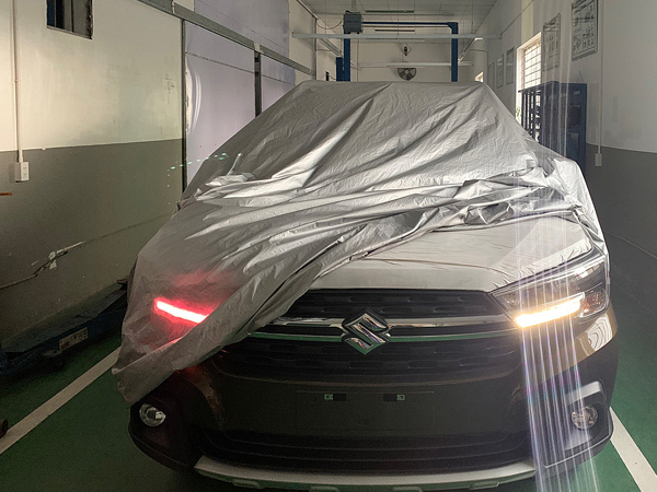 Suzuki XL7 giá 589 triệu đồng - thách thức Mitsubishi Xpander Cross