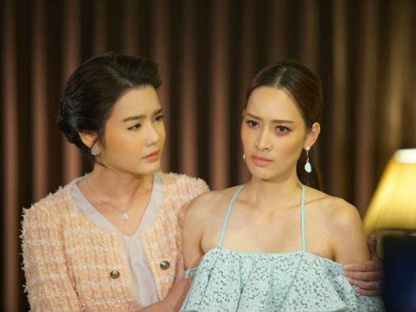 Đột nhiên có 20 triệu chuyển thẳng vào tài khoản, em ngỡ bố mẹ muốn giúp đỡ mình, không ngờ số tiền đó đến từ người em từng ghét cay đắng