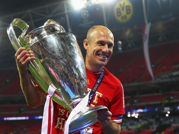 Arjen Robben úp mở khả năng trở lại sân cỏ