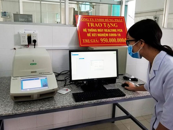Máy xét nghiệm SARS-CoV-2 doanh nghiệp tặng Lâm Đồng chưa tới 1 tỷ đồng