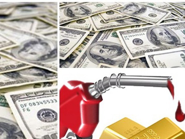 Giá vàng lao dốc, dầu thô tăng vọt