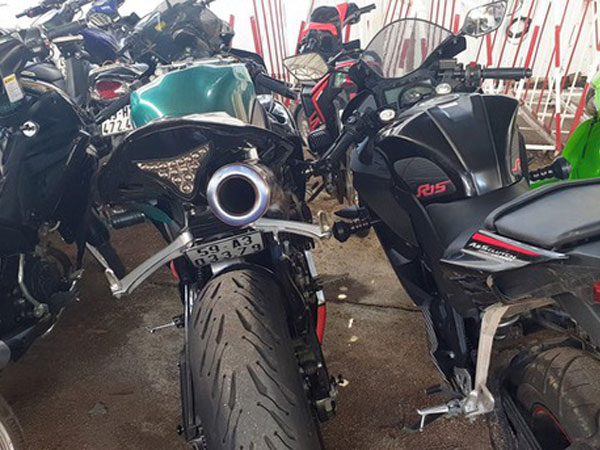 Bắt giữ cả trăm đối tượng đua xe, lạng lách đêm khuya