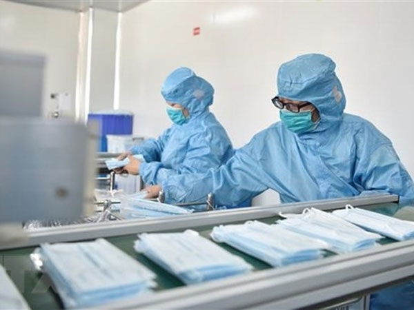 415,7 triệu khẩu trang Việt Nam xuất khẩu trong 4 tháng đầu năm đã đến những quốc gia và khu vực nào?