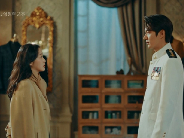'Quân vương bất diệt' tập 6: Lee Min Ho 'thả thính' Kim Go Eun siêu cấp dễ thương lại còn đòi ngủ chung một giường