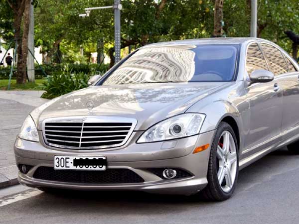 Sau 12 năm, xế sang lừng lẫy một thời của Mercedes-Benz bán giá Honda Civic